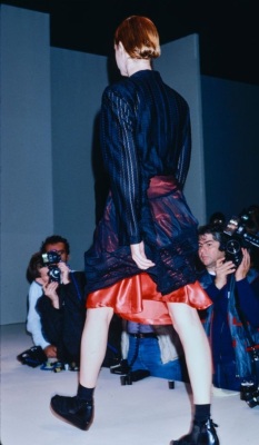 A Comme des Gar&ccedil;ons blue and pink polyester skirt, 'Frontless, Lam&eacute;, Sequins' collection, Spring-Summer 1988 - 4