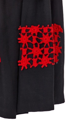 A Comme des Gar&ccedil;ons black and red wool ensemble, 'Red is Black' collection, Autumn-Winter 1988-89 - 10