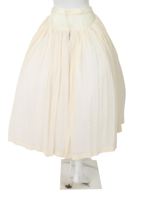 A Comme des Gar&ccedil;ons white satin ball gown, 'Red is Black' collection, Autumn-Winter 1988-89 - 9