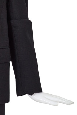 A Comme des Gar&ccedil;ons black wool suit, 'Lilith' collection, Autumn-Winter 1992-93 - 5