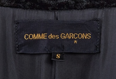 A Comme des Gar&ccedil;ons black rayon and faux astrakhan coat, 'Synergy' collection, Autumn-Winter 1993-94 - 7