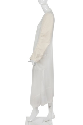 A Comme des Gar&ccedil;ons white chiffon and cotton coat 'Eccentric' collection, Spring-Summer 1994 - 3