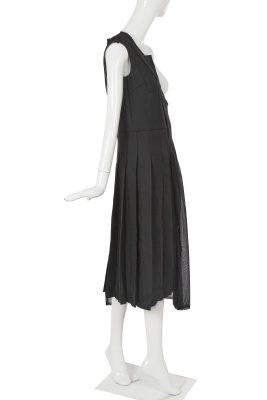 A Comme des Gar&ccedil;ons black dress, 'New Essential' collection, Spring-Summer 1999 - 5