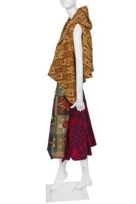 A Comme des Gar&ccedil;ons embroidered and printed ensemble, 'Transformed Glamour' collection, Autumn-Winter 1999-2000 - 3