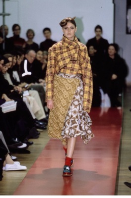 A Comme des Gar&ccedil;ons embroidered and printed ensemble, 'Transformed Glamour' collection, Autumn-Winter 1999-2000 - 9