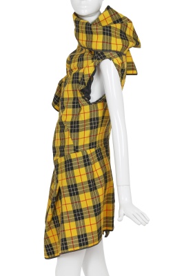 A Comme des Gar&ccedil;ons yellow tartan wool coat-dress, 'Transformed Glamour' collection, Autumn-Winter 1999-2000 - 3