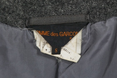 A Comme des Gar&ccedil;ons grey boiled wool suit, 'Hard and Forceful (Energy)' collection, Autumn-Winter 2000-01 - 11
