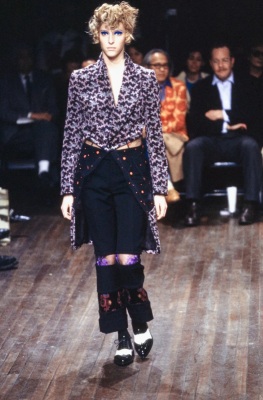 A Comme des Gar&ccedil;ons velvet, tulle and wool ensemble, 'Beyond Taboo' collection, Autumn-Winter 2001-02 - 8