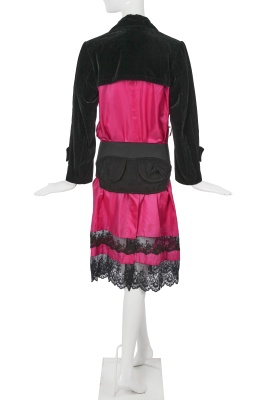 A Comme des Gar&ccedil;ons black and pink ensemble, 'Beyond Taboo' collection, Autumn-Winter 2001-02 - 5