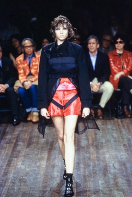 A Comme des Gar&ccedil;ons black and pink ensemble, 'Beyond Taboo' collection, Autumn-Winter 2001-02 - 9