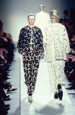 A Comme des Gar&ccedil;ons numerical print cotton ensemble, 'Ethnic Couture (White)' collection, Spring-Summer 2002 - 5
