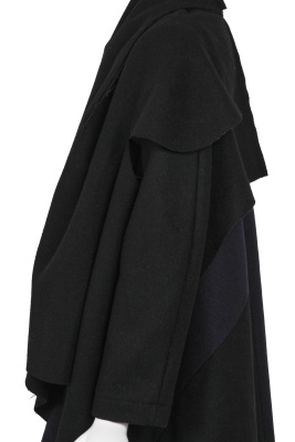 A Comme des Gar&ccedil;ons blue and black felted wool coat, 'Square' collection, Autumn-Winter 2003-04 - 5