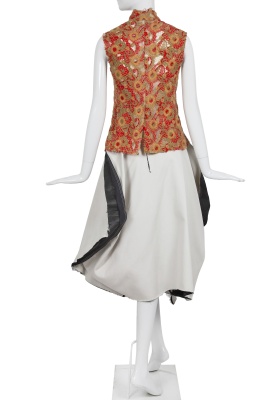 A Comme des Gar&ccedil;ons skirt ensemble, 'Abstract Excellence' collection, Spring-Summer 2004 - 4