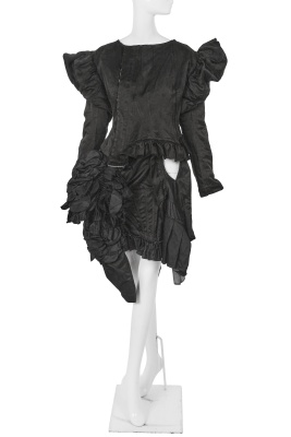A fine Comme des Gar&ccedil;ons ruffled black silk-blend ensemble, 'Dark Romance, Witch' collection, Autumn-Winter 2004-05 - 4