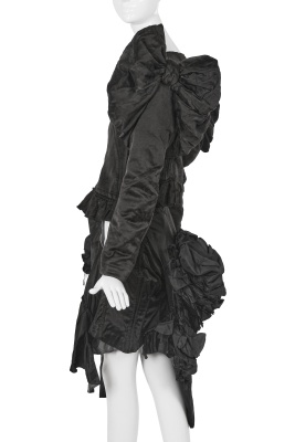 A fine Comme des Gar&ccedil;ons ruffled black silk-blend ensemble, 'Dark Romance, Witch' collection, Autumn-Winter 2004-05 - 5