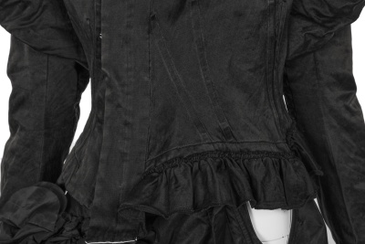 A fine Comme des Gar&ccedil;ons ruffled black silk-blend ensemble, 'Dark Romance, Witch' collection, Autumn-Winter 2004-05 - 7