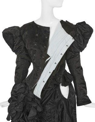 A fine Comme des Gar&ccedil;ons ruffled black silk-blend ensemble, 'Dark Romance, Witch' collection, Autumn-Winter 2004-05 - 9