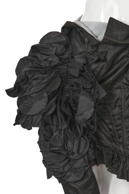 A fine Comme des Gar&ccedil;ons ruffled black silk-blend ensemble, 'Dark Romance, Witch' collection, Autumn-Winter 2004-05 - 13
