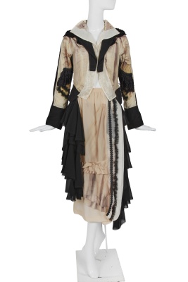 A Comme des Gar&ccedil;ons trompe l'&oelig;il ensemble, 'Broken Bride' collection, Autumn-Winter 2005-06 - 3