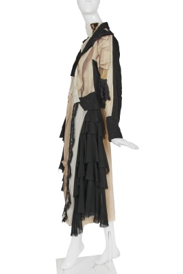 A Comme des Gar&ccedil;ons trompe l'&oelig;il ensemble, 'Broken Bride' collection, Autumn-Winter 2005-06 - 4