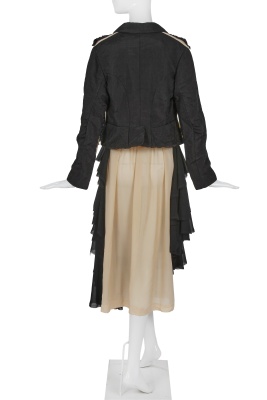 A Comme des Gar&ccedil;ons trompe l'&oelig;il ensemble, 'Broken Bride' collection, Autumn-Winter 2005-06 - 5