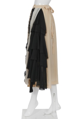 A Comme des Gar&ccedil;ons trompe l'&oelig;il ensemble, 'Broken Bride' collection, Autumn-Winter 2005-06 - 12