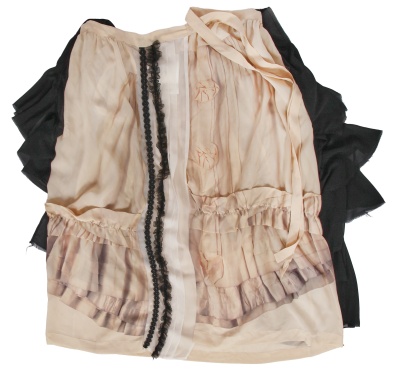 A Comme des Gar&ccedil;ons trompe l'&oelig;il ensemble, 'Broken Bride' collection, Autumn-Winter 2005-06 - 15