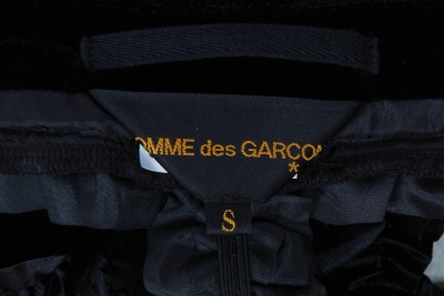 A Comme des Gar&ccedil;ons ruffled black and pink ensemble, 'Bad Taste' collection, Autumn-Winter 2008-09 - 7