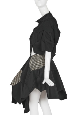 A Comme des Gar&ccedil;ons geodesic ensemble, 'Tomorrow's Black' collection, Spring-Summer 2009 - 3