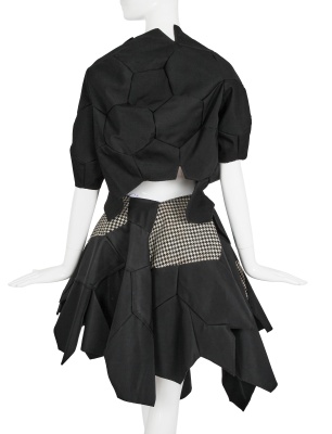A Comme des Gar&ccedil;ons geodesic ensemble, 'Tomorrow's Black' collection, Spring-Summer 2009 - 4