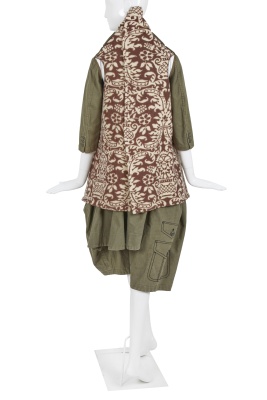 A Comme des Gar&ccedil;ons wool and cotton ensemble, 'Wonderland' collection, Autumn-Winter 2009-10 - 4