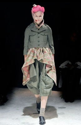 A Comme des Gar&ccedil;ons wool and cotton ensemble, 'Wonderland' collection, Autumn-Winter 2009-10 - 10