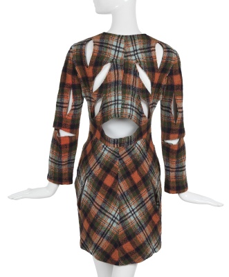 A Junya Watanabe/Comme des Gar&ccedil;ons slashed tartan wool dress, Spring-Summer 1996 - 4