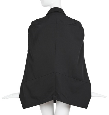 A Junya Watanabe/Comme des Gar&ccedil;ons black cotton cloak, Autumn-Winter 1996-97 - 3