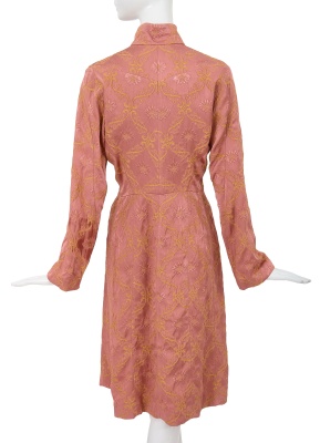 A Junya Watanabe/Comme des Gar&ccedil;ons pink brocaded rayon coat, Autumn-Winter 1997-98 - 3