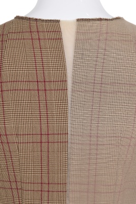 A Junya Watanabe/Comme des Gar&ccedil;ons brown Prince of Wales check wool and mesh dress, Autumn-Winter 1997-98 - 5