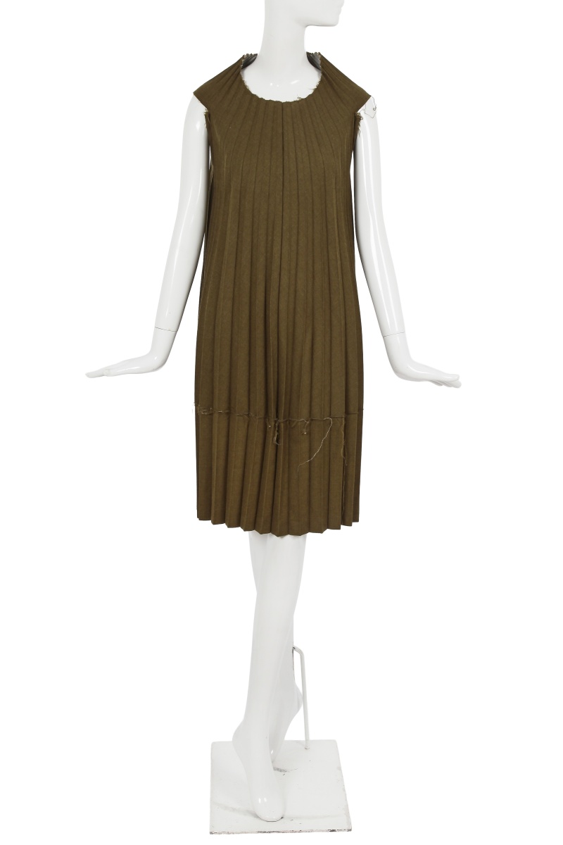 A Junya Watanabe/Comme des Gar&ccedil;ons pleated green wool dress, Autumn-Winter 1998-1999