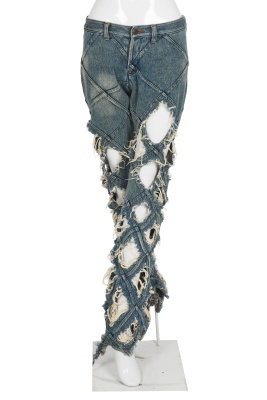 A Junya Watanabe/Comme des Gar&ccedil;ons denim and printed cotton ensemble, Spring-Summer 2002 - 7
