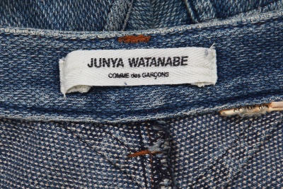 A Junya Watanabe/Comme des Gar&ccedil;ons denim and printed cotton ensemble, Spring-Summer 2002 - 11