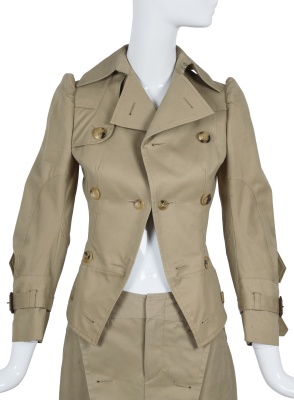 A Junya Watanabe/Comme des Gar&ccedil;ons beige gabardine trench ensemble, Spring-Summer 2006 - 5