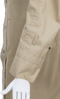 A Junya Watanabe/Comme des Gar&ccedil;ons beige cotton gabardine trench coat, Spring-Summer 2006 - 13