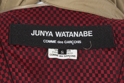 A Junya Watanabe/Comme des Gar&ccedil;ons beige cotton gabardine trench coat, Spring-Summer 2006 - 15