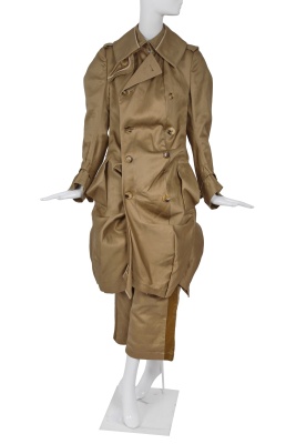 A Junya Watanabe/Comme des Gar&ccedil;ons beige cotton gabardine trench coat ensemble, Spring-Summer 2007 - 3