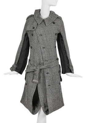 A Junya Watanabe/Comme des Gar&ccedil;ons glen plaid wool coat-dress, Autumn-Winter 2007-08 - 9