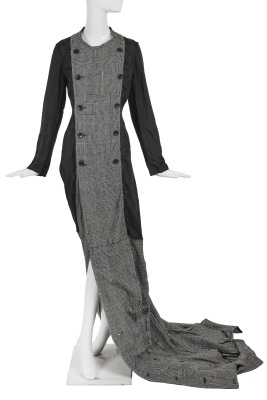 A Junya Watanabe/Comme des Gar&ccedil;ons glen plaid wool coat-dress, Autumn-Winter 2007-08 - 13