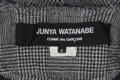 A Junya Watanabe/Comme des Gar&ccedil;ons glen plaid wool coat-dress, Autumn-Winter 2007-08 - 15