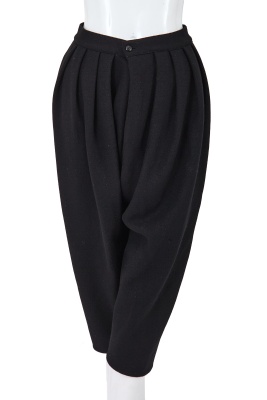 A Comme des Gar&ccedil;ons black wool ensemble, 'Pirates' collection, Autumn-Winter 1981-82 - 9