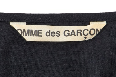 A Comme des Gar&ccedil;ons black and blue wool ensemble, probably 'Pirates' collection, Autumn-Winter 1981-82 - 11