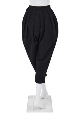 A Comme des Gar&ccedil;ons black wool ensemble, probably 'Pirates' collection, Autumn-Winter 1981-82 - 7