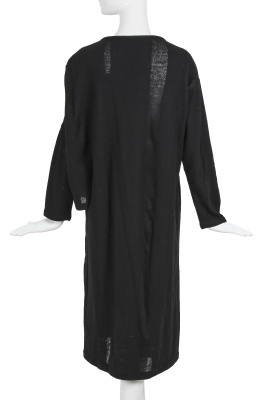 An important Comme des Gar&ccedil;ons distressed black wool dress, probably 'Holes' collection, Autumn-Winter 1982-83 - 6